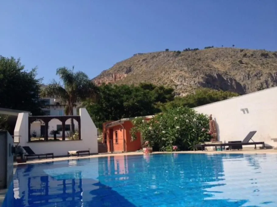 Villa Elloise Palermo 0*,