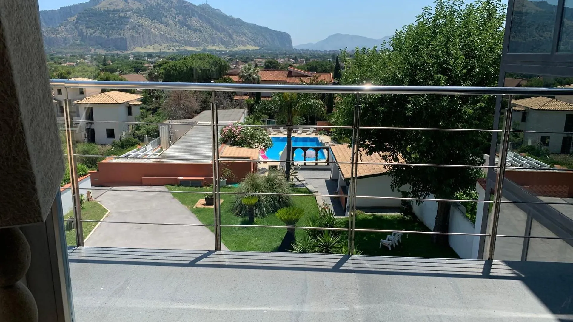 Villa Elloise Palermo 0*,  Italy